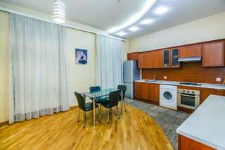 Апартаменты Luxary Apartment Molocan Garden Баку Апартаменты с 3 спальнями-32