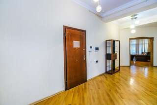 Апартаменты Luxary Apartment Molocan Garden Баку Апартаменты с 3 спальнями-38